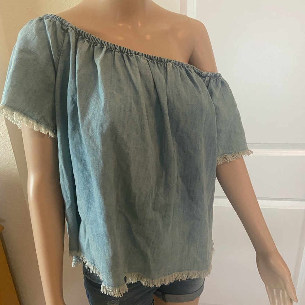 Denim Off-Shoulder Top - Picture 3 of 4